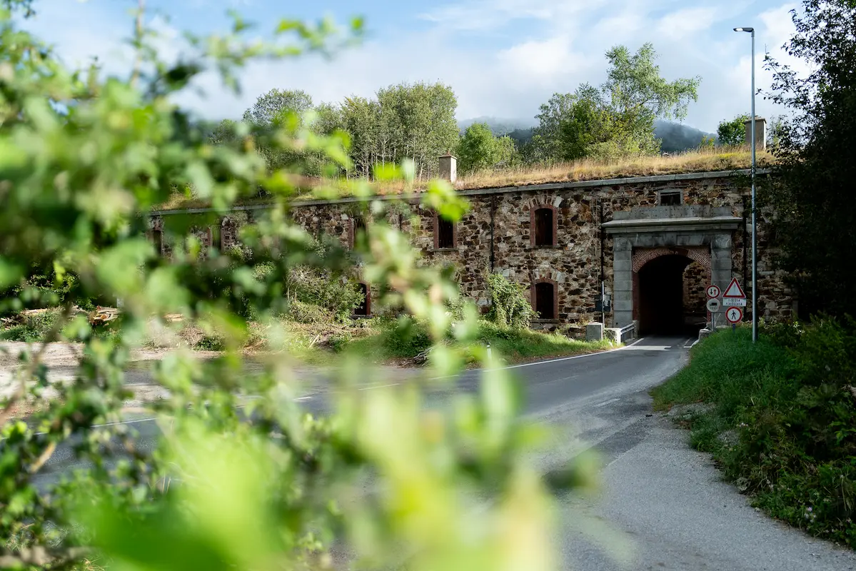 The historic Forte del Melogno mountain pass: a stunning gateway for mountain bikers connecting the hinterland to the Finale Ligure trails